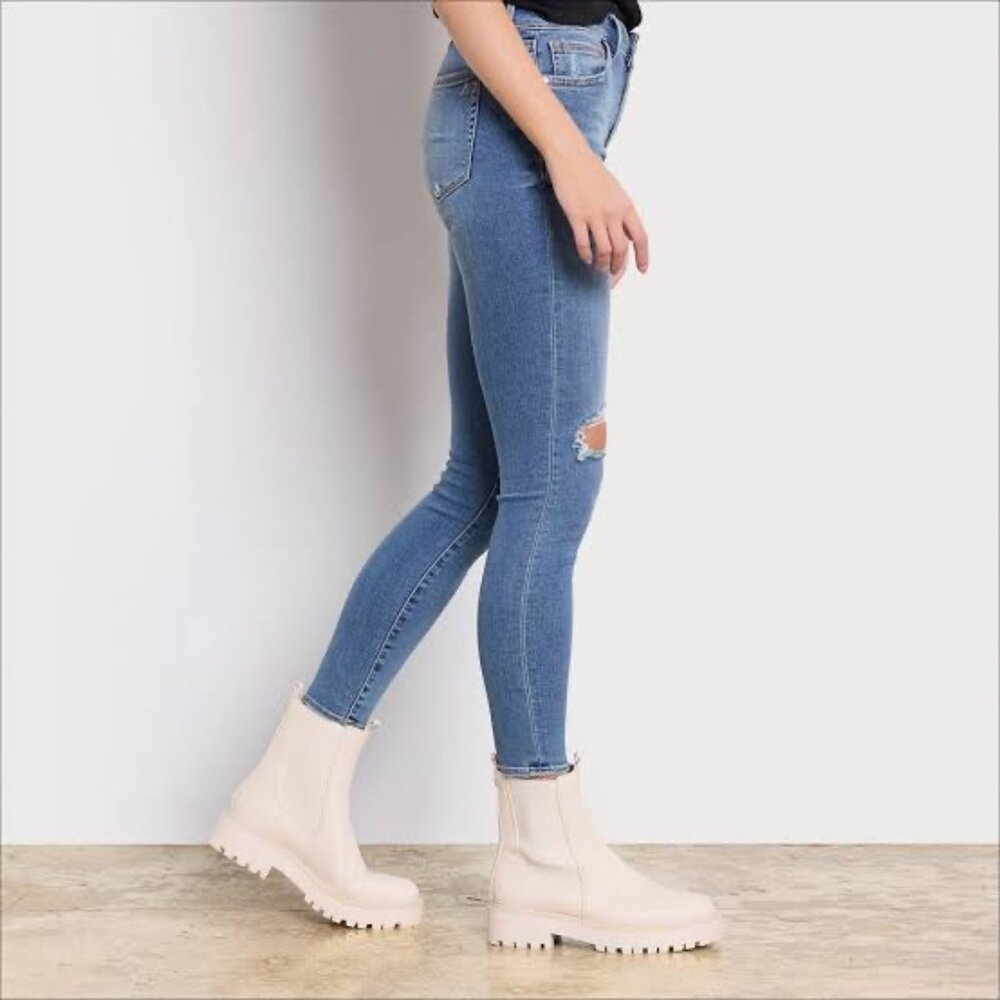 SAM EDELMAN Laguna‎ Ivory Leather Chelsea Boot Size 8.5